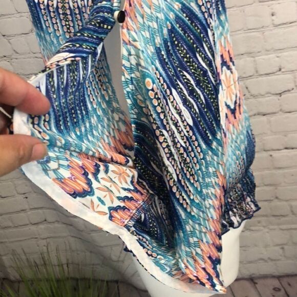 Halo multiprint cold shoulder top - Picture 3 of 6